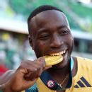 Kushane Thompson de Jamaica corre más rápido en los 100 metros (9,77) desde el 22