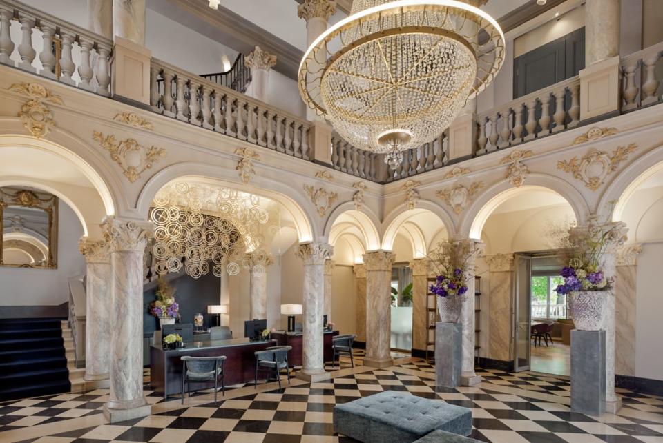 La subasta de viajes exclusiva de Marriott le permite ofertar por una escapada única en la vida a Ginebra o París.