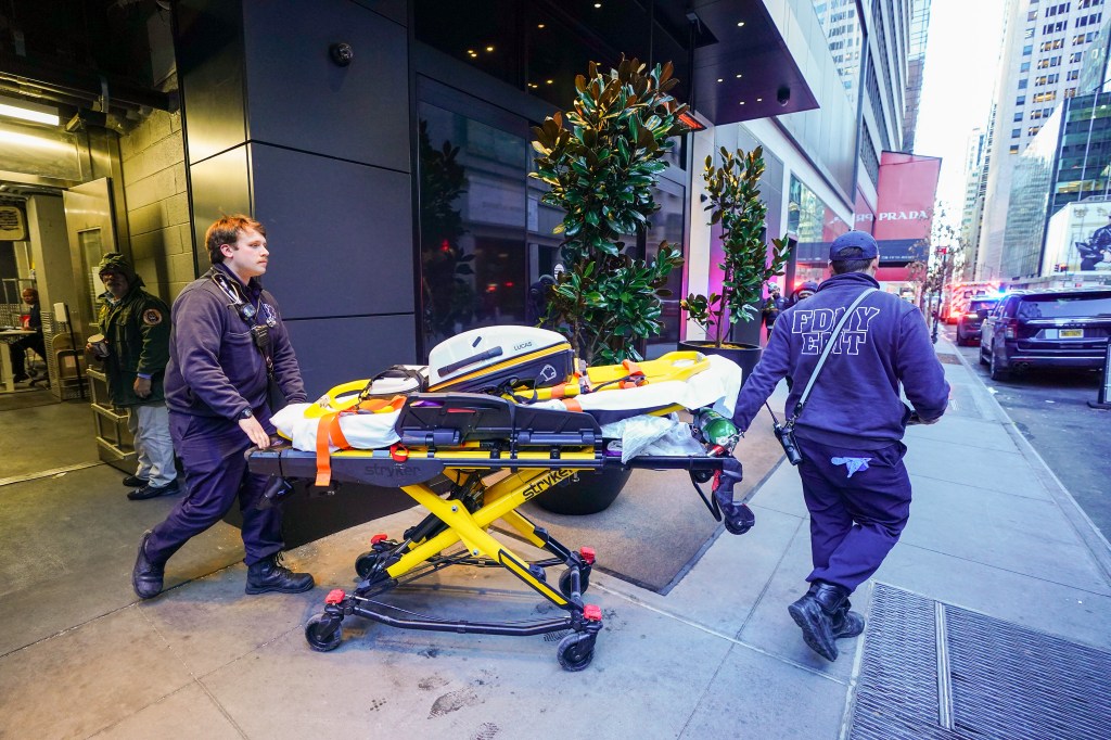Un hombre de 32 años se suicida en una costosa habitación de hotel en Nueva York: fuentes
