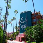 El incendio de Pacific Palisades deja el hotel de Beverly Hills ‘lleno de millonarios’ mientras estrellas como Reese Witherspoon podrían perder sus hogares