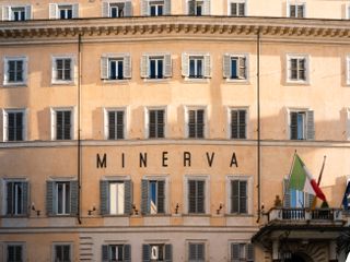 El exterior del Orient Express La Minerva en Roma