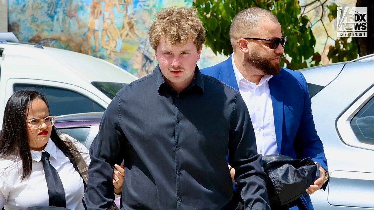 La costilla de Joshua llegó al palacio de justicia en la República Dominicana