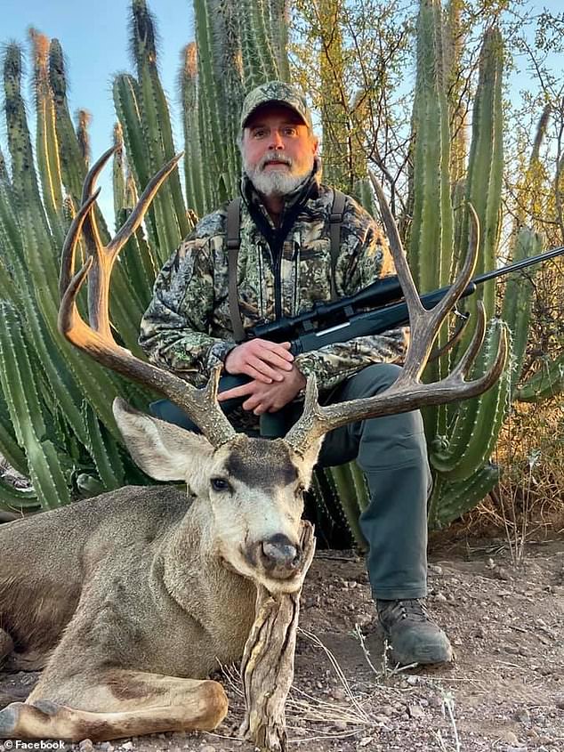 El multimillonario estadounidense Big Game Hunter fue asesinado por un búfalo.