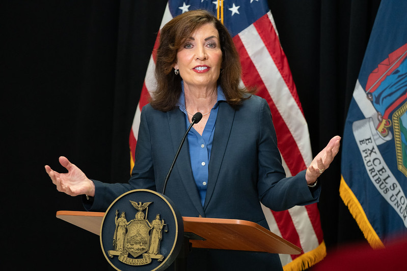 No hay sombrero en el solicitante: el programa gratuito de Colegios Comunitarios de Nueva York para adultos atrae a miles