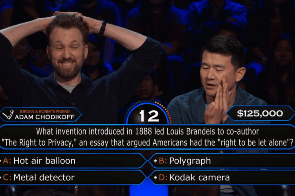 ‘Daily Show’ Checker Kimos en ‘Who Wants to Billion Leaf’