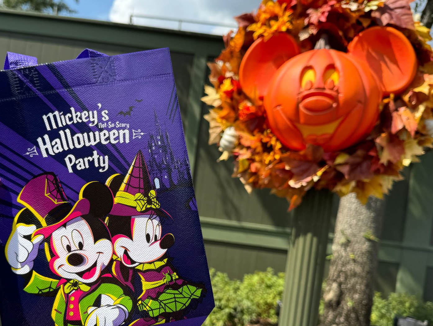 Mikey no es tan aterrador Halloween Party 2025