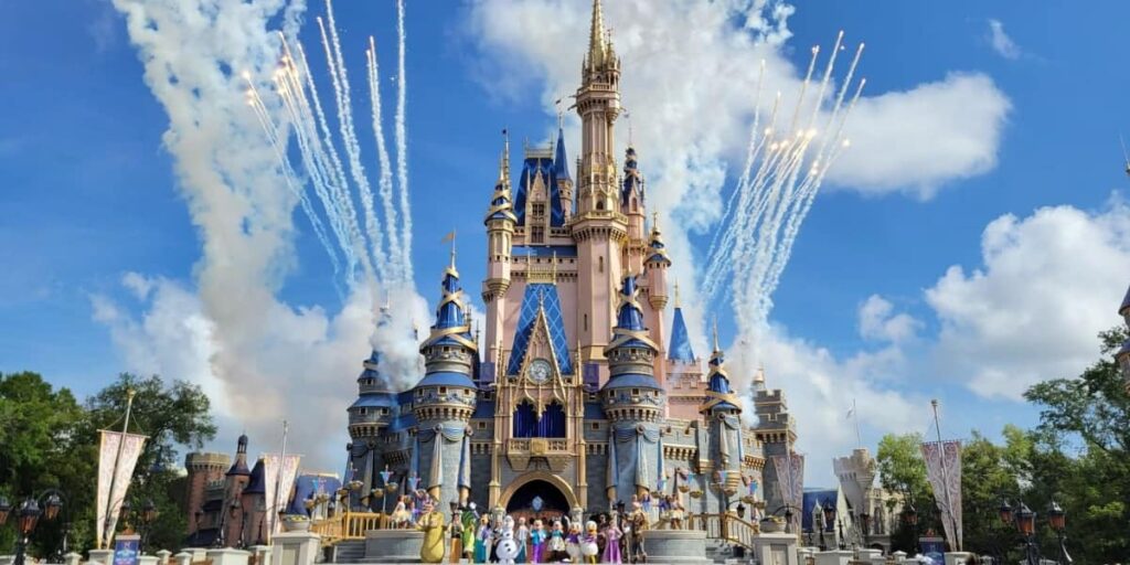 Los representantes de Disney hablan sobre la eliminación del actual castillo de Cenicienta
