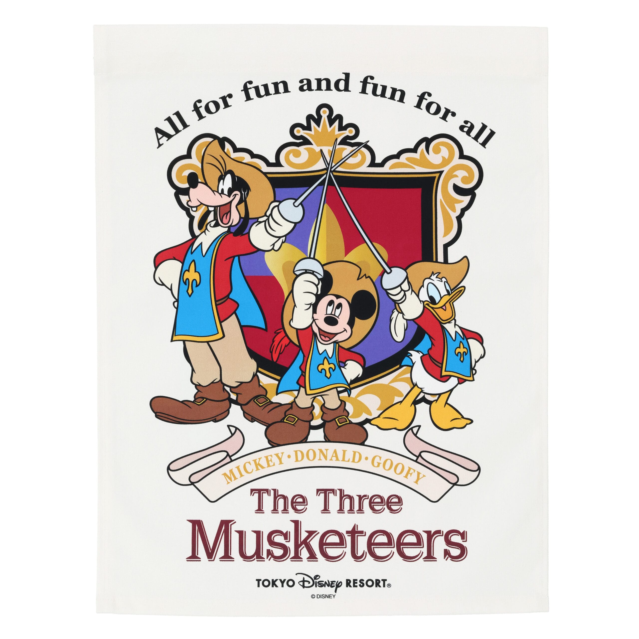 Mikey, Donald y Morha se vistieron con un vestido como un musco, posan con espadas frente a una corteza. Texto: tres musculosos.