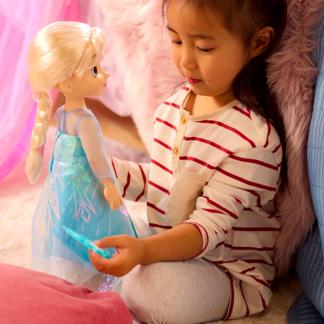 Muñeca Elsa Disney Érase una vez una historia - Frozen