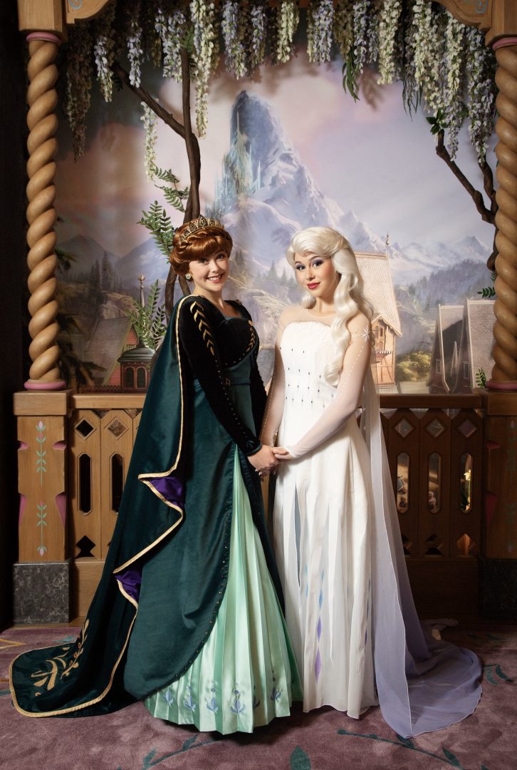 Frozen World en Disneyland París Anna y Elsa