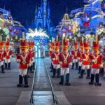Estas nuevas moscas lounge de Disney son perfectas para la fiesta Very Merry Christmas de Mickey en Disney World