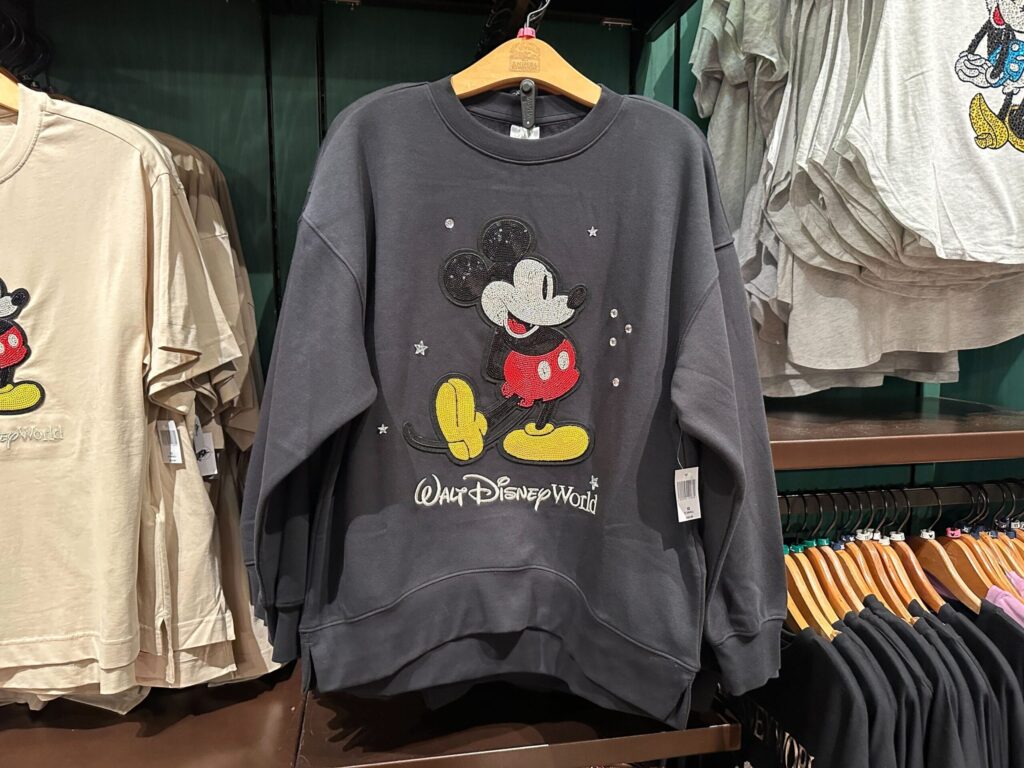 Nueva sudadera, cartera y llavero de Mickey en Walt Disney World