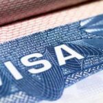 ‘Entonces reclamar el estatus de refugiado…’: el congresista dice que los extranjeros con visas de turista vienen a nosotros sólo para regresar de ‘vacaciones’