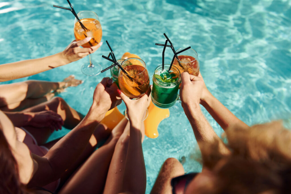 Olvídese de ir de cafetería en Bali en 2026: ¡las vacaciones se tratan de ir de club de playa!