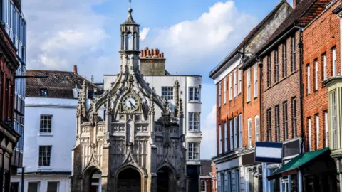 Getty Images Una imagen del centro de la ciudad de Chichester, donde tiene su sede el consejo del condado de West Sussex.