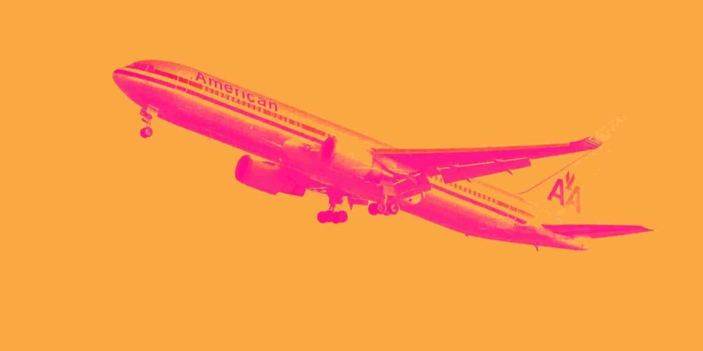 Una mirada a las ganancias del tercer trimestre de las acciones de proveedores de viajes y vacaciones: American Airlines (NASDAQ: AAL) frente al resto del grupo