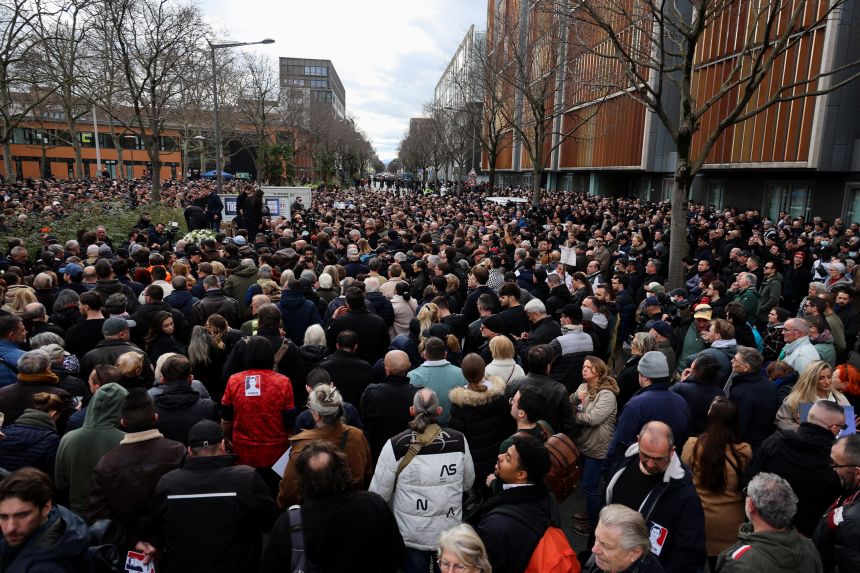 La muerte del activista de extrema derecha Quentin Deranque en Francia aumenta las tensiones y critica a EE.UU.
