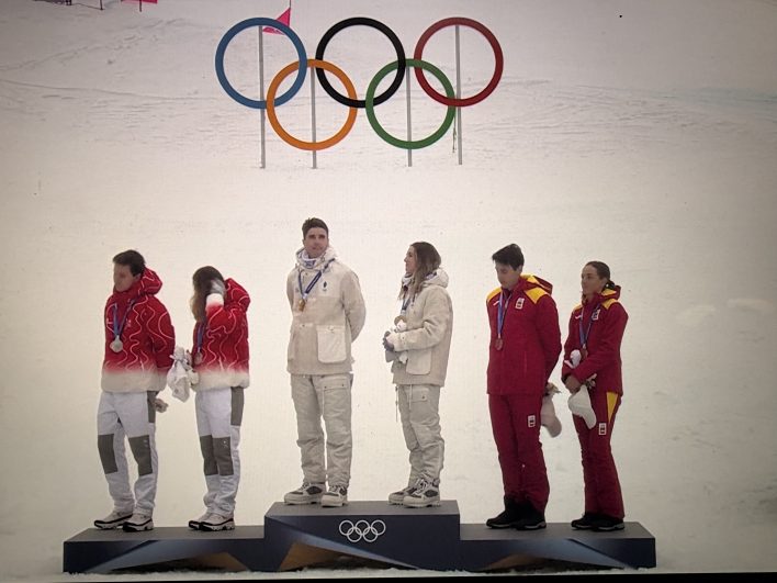 Francia se llevó el oro en relevos mixtos y Estados Unidos en cuarto lugar.
