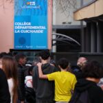 Un estudiante apuñala gravemente a un profesor en Francia
