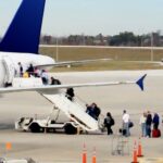¿Los viajeros están arruinando su viaje? Los expertos dicen que sí.