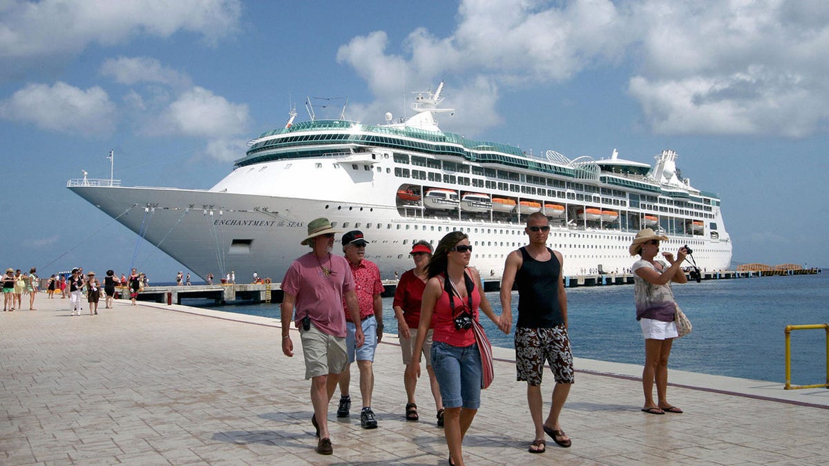 Las compañías de cruceros que planean visitar Puerto Vallarta han cancelado escalas.