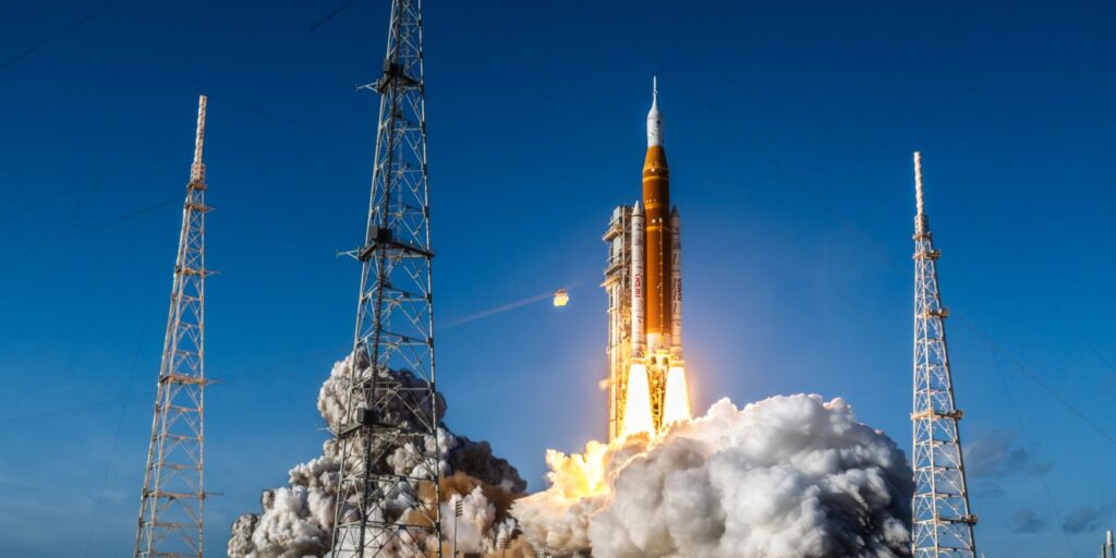Lanzamiento de Artemis 2 en fotos, más cerca que cualquier humano