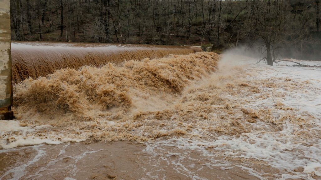 Envíe fotografías y videos de inundaciones desde el condado de Manitowoc a HTR.