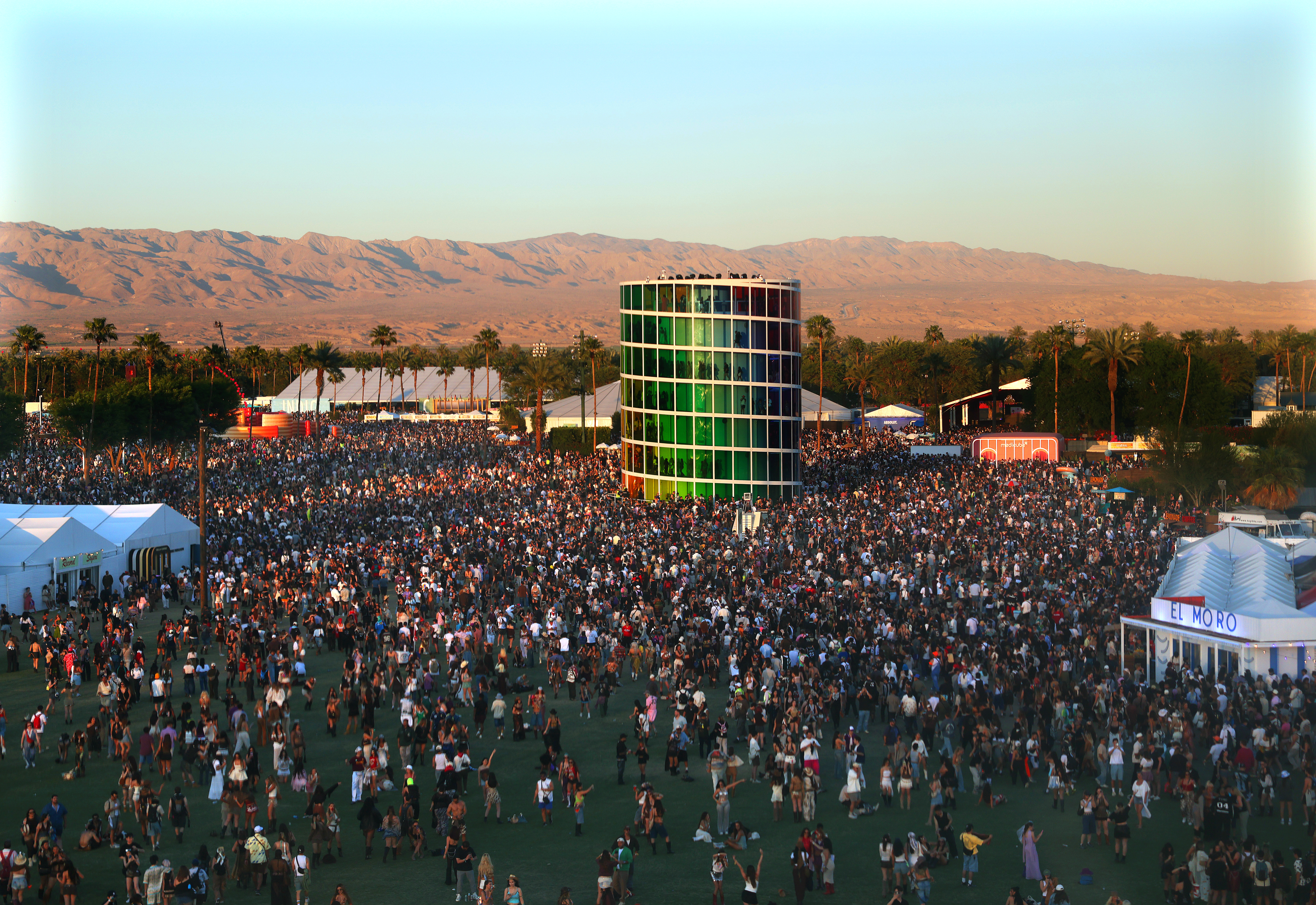 Indio, CA, 11 de abril de 2026: Una vista desde la noria durante el segundo día del fin de semana del Festival de Música y Artes de Coachella Valley en el Empire Polo Club en Indio el sábado 11 de abril de 2026. (Christina House/Los Angeles Times vía Getty Images)