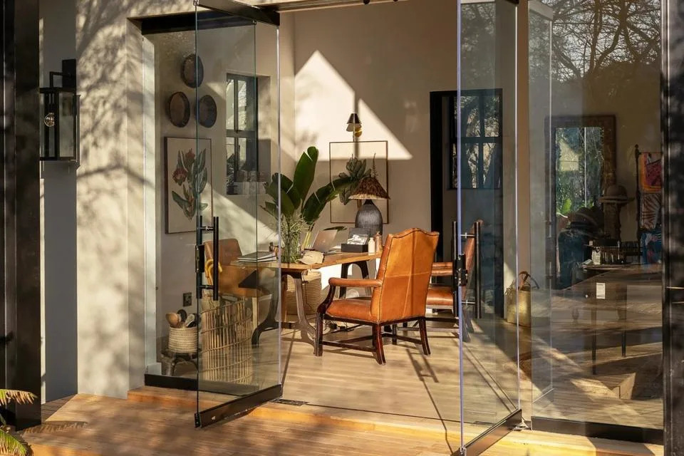 Cómo construir un albergue de safari de lujo